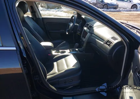 2011 Ford Fusion Hybrid z USA, uszkodzony, nr VIN 3FADP0L30BR170547